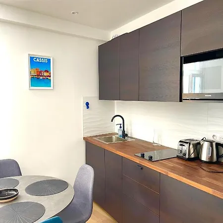 Апартаменты Fanny - Hyper Centre - Wifi - 4 Personnes *